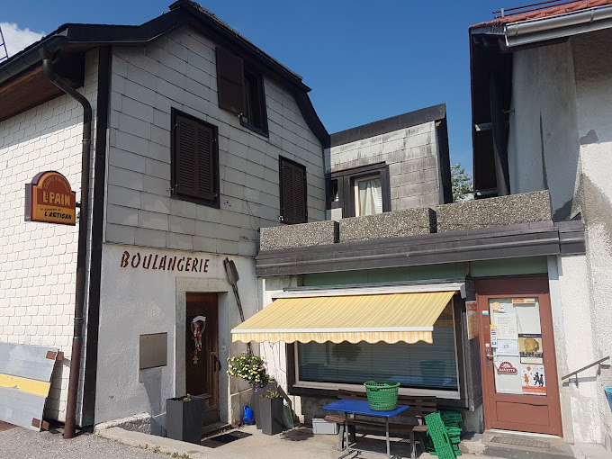 Les Charbonnières